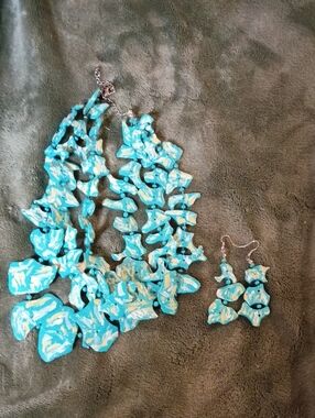 Handmade Turquoise Blue Wood Or Shell Statement Necklace & Earring Set